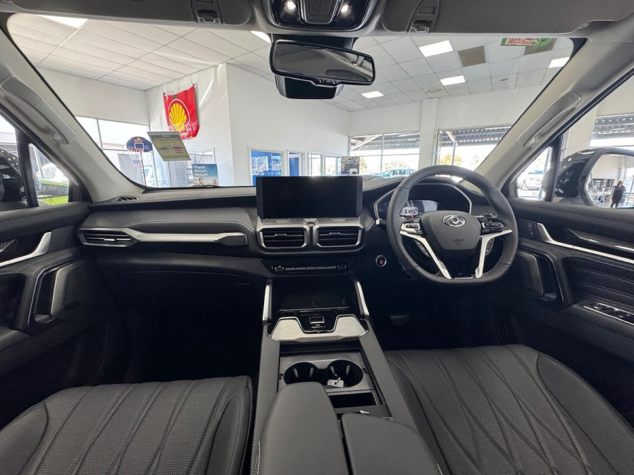 2025 LDV D90 SV9A Executive SUV Image 16