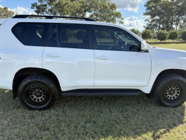 2018 Toyota LandCruiser Prado GDJ150R GXL SUV image 13