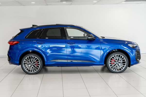 2025 Audi SQ5 GU  SUV image 3