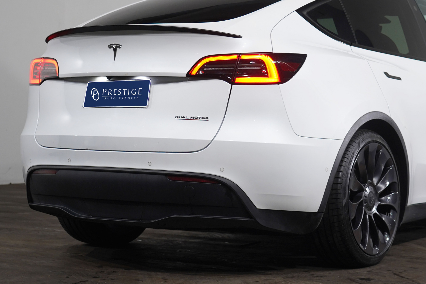 2023 Tesla Model Y Y Performance SUV Image 8