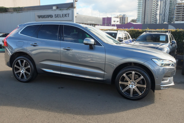 2020 Volvo XC60 UZ T5 SUV image 3