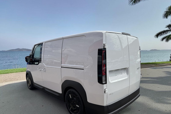 2026 Kia PV5 SW Cargo S Long Range Wagon Image 8