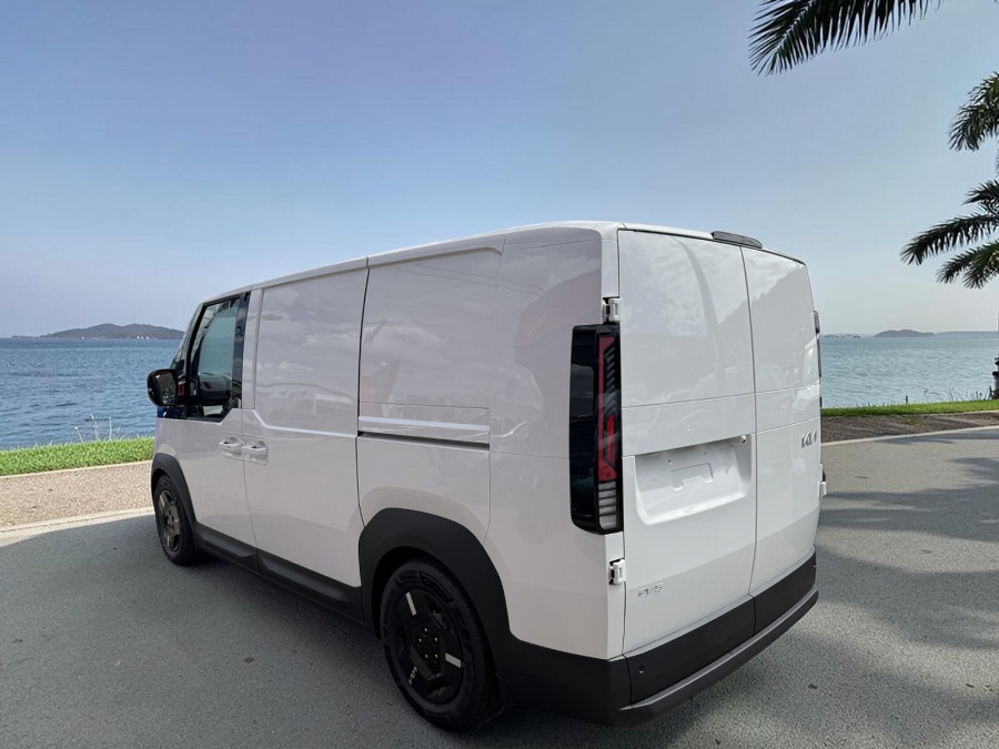 2026 Kia PV5 SW Cargo S Long Range Wagon Image 8