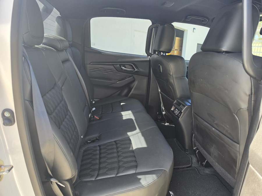 2025 MY24 Isuzu D-MAX RG BLADE Ute Image 9
