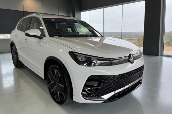 2026 Volkswagen Tiguan CT 195TSI R-Line SUV Image 3