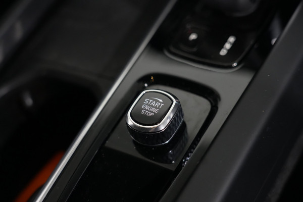 2021 Volvo XC60 UZ B5 Momentum SUV