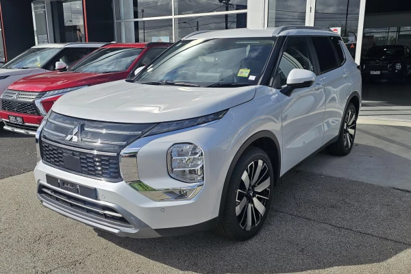 2026 MY25 Mitsubishi Outlander ZM Aspire SUV