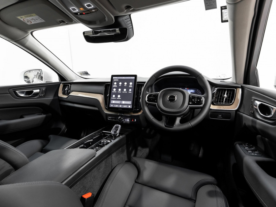 2026 Volvo XC60 UZ B5 Plus 2L Mild Hybrid AWD SUV Image 12