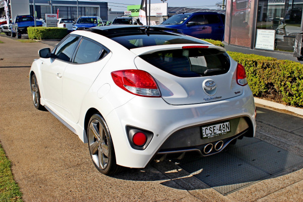 2014 Hyundai Veloster FS3 SR Turbo Coupe Image 6