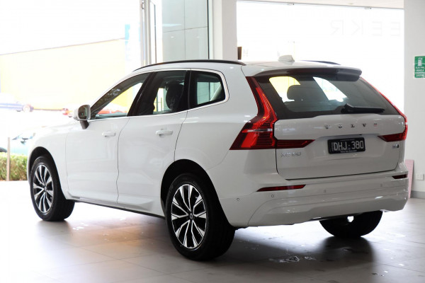 2024 MY25 Volvo XC60  Plus B5 SUV Image 3