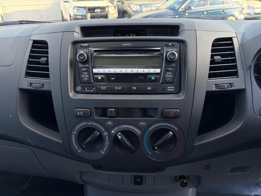 2009 MY10 Toyota HiLux TGN16R WorkMate Ute Image 17