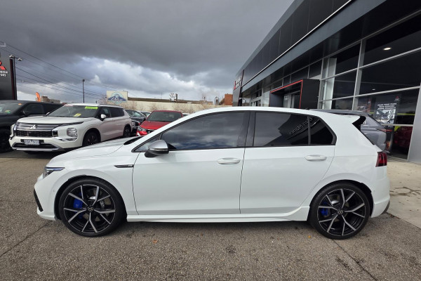 2023 Volkswagen Golf 8 R Hatch Image 4