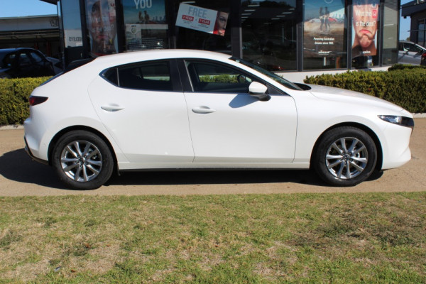 2019 Mazda 3 BP G20 Pure Hatch Hatch Image 2