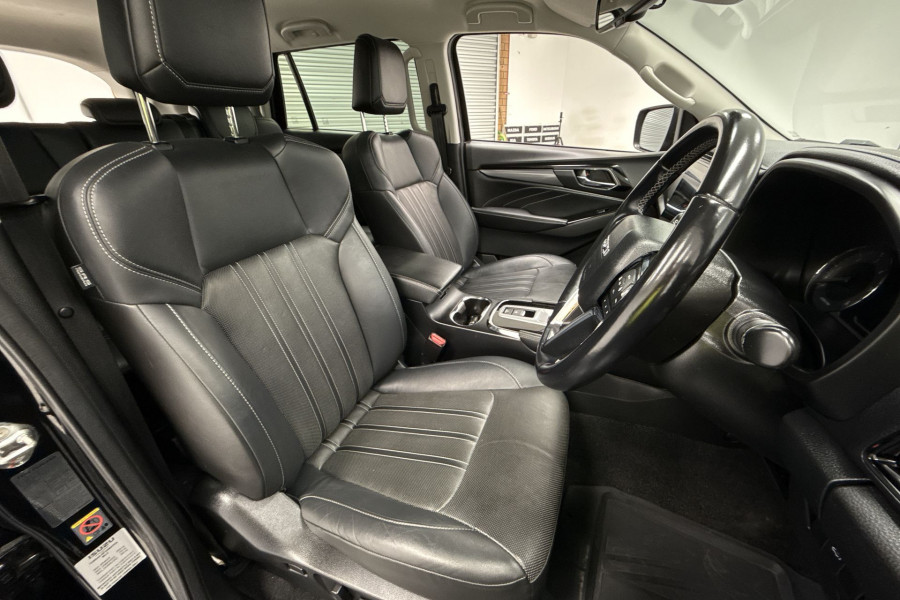 2021 Isuzu MU-X RJ LS-T SUV Image 21