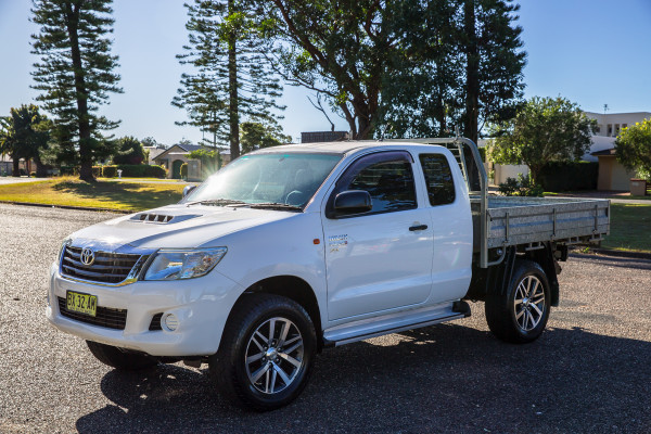 2013 MY12 Toyota HiLux KUN26R  SR Cab chassis Image 5