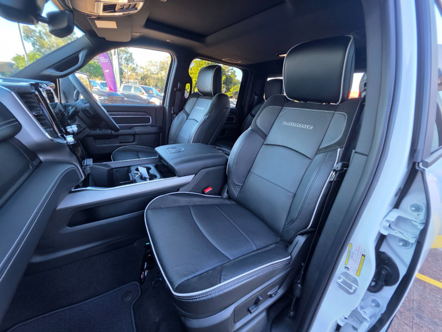 2026 Ram 2500 DJ Laramie Dual Cab Image 21