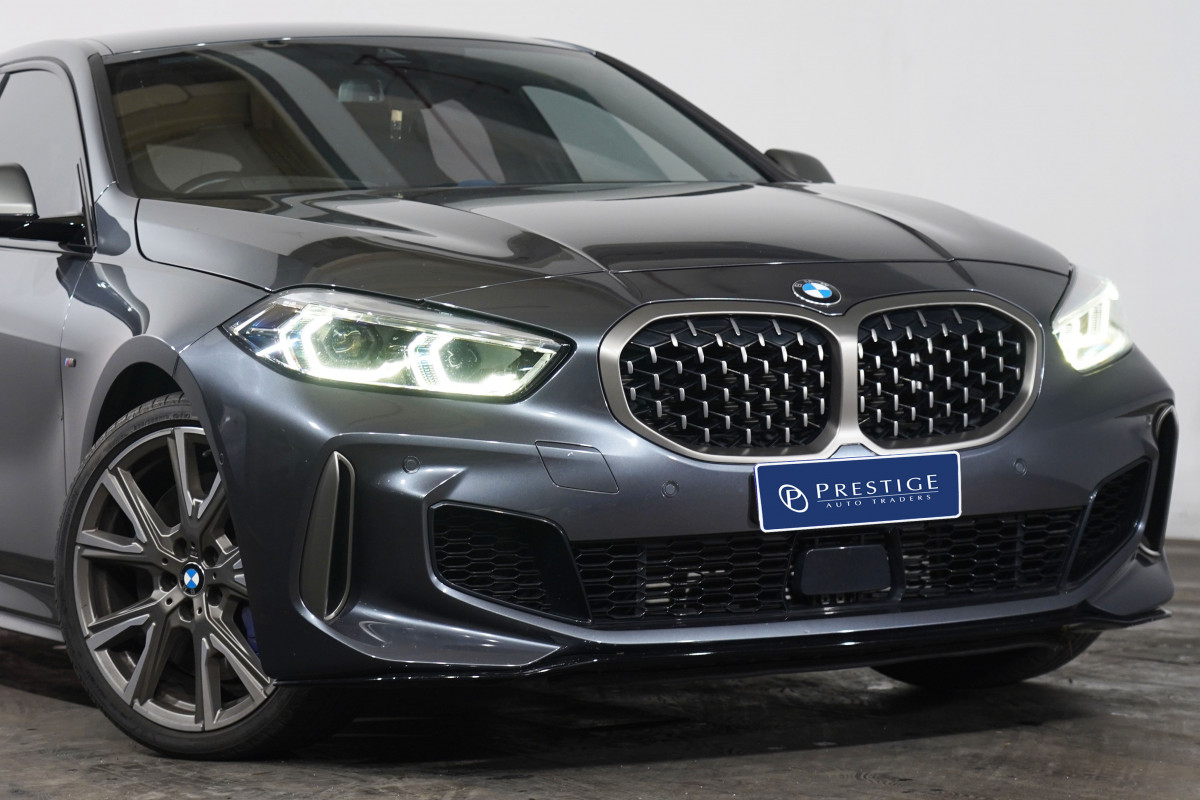 2022 BMW 1 M135i Xdrive Pure Hatch Image 2