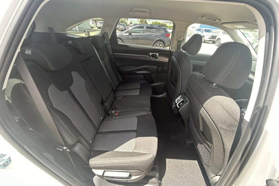 2025 Kia Sorento MQ4 PE Sport SUV Image 17