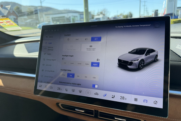 2026 Mazda 6e  E35 Atenza Hatch Image 24