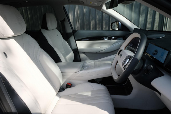 2026 Geely Starray EM-i P145 Inspire SUV Image 7