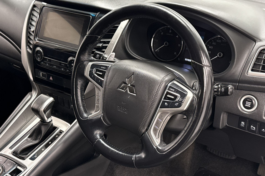 2019 Mitsubishi Pajero Sport QE GLX SUV Image 17