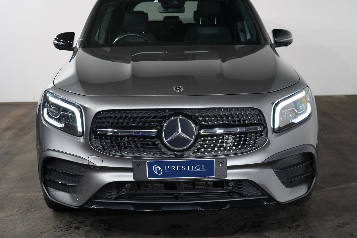 2021 Mercedes-Benz Glb 200 SUV Image 3