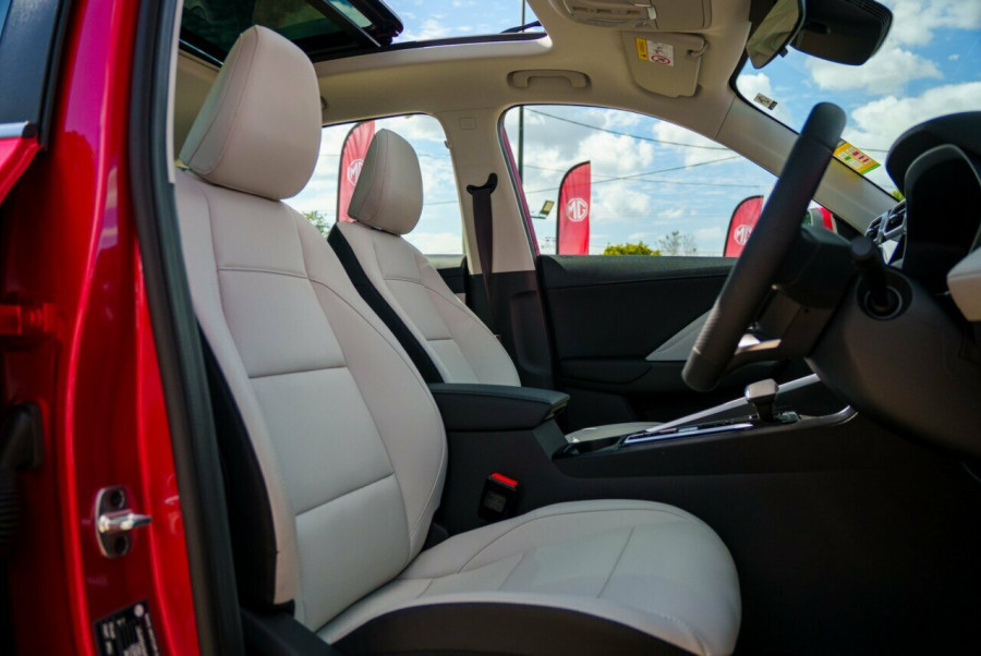 2024 MY24.5 MG ZS ZS32 Essence Hybrid+ SUV Image 17