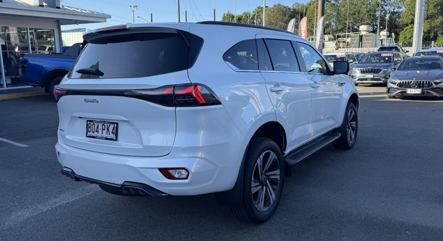 2025 MY25.5 Isuzu MU-X RJ LS-T SUV Image 9