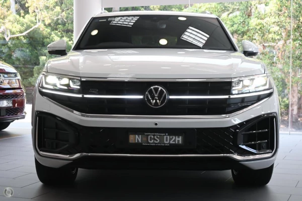 2025 Volkswagen Touareg RC 210TDI R-Line SUV Image 3