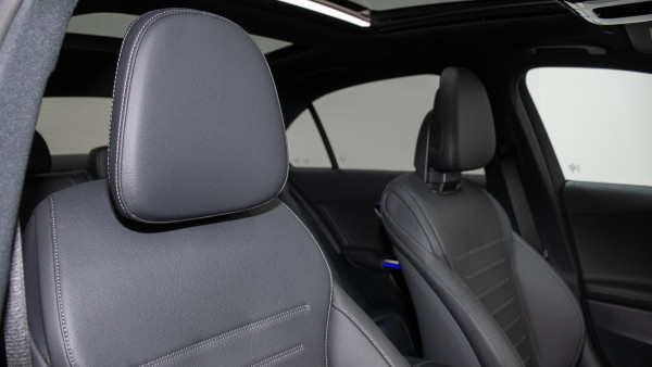 2025 Mercedes-Benz C-Class W206 C350 e Sedan image 9