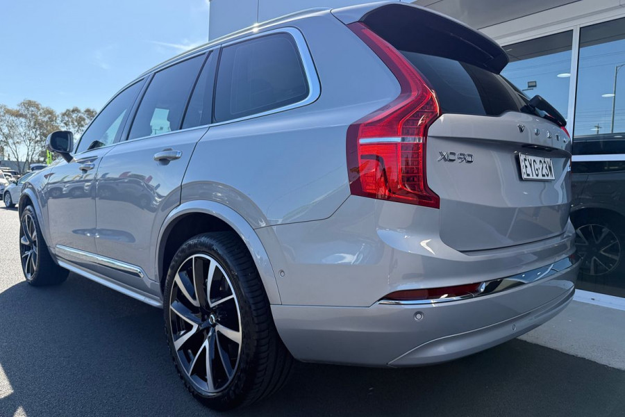 2023 Volvo XC90 Ultimate B6 Bright Wagon Image 9