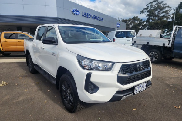2024 Toyota HiLux 2L46590EU SR Ute