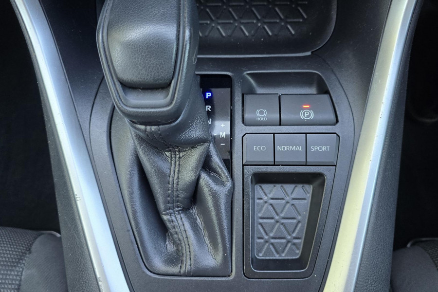 2019 Toyota RAV4 ASA44R GX SUV Image 14