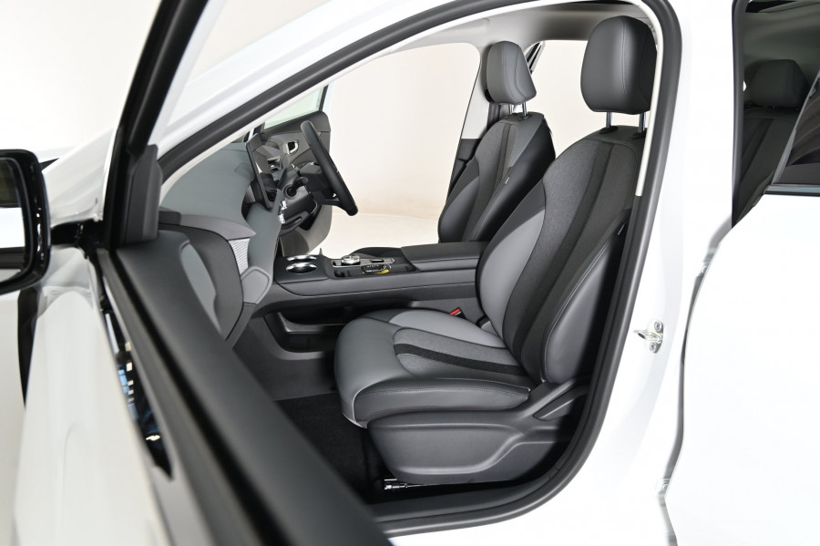 2026 MG MGS5 EV Essence 62 SUV Image 8