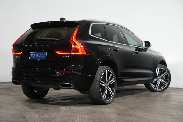 2018 Volvo XC60 UZ T8 R-Design SUV image 7