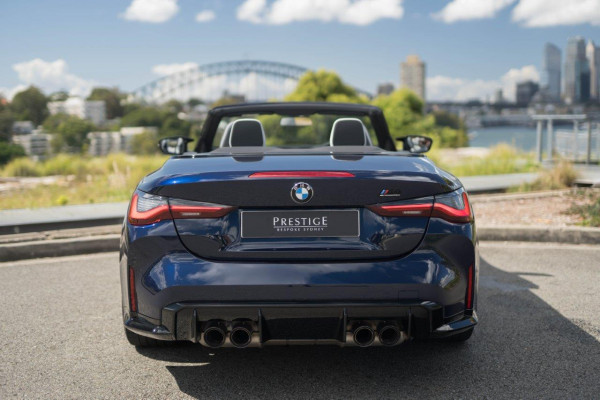 2022 BMW M4 Competition Xdrive Convertible Image 4
