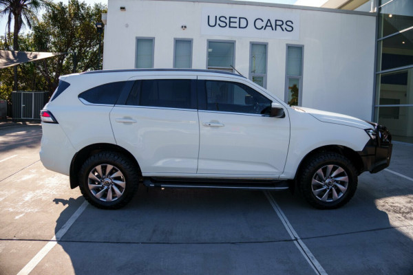2022 Isuzu MU-X RJ LS-U SUV Image 4