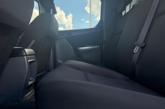 2019 Mazda BT-50 UR XT Cab Chassis Image 10