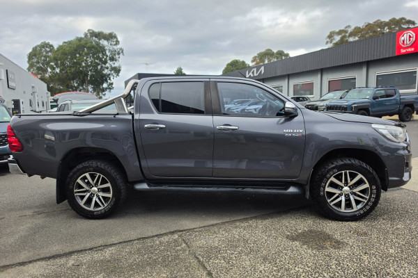 2019 Toyota HiLux  SR5 Dual Cab Ute Image 4