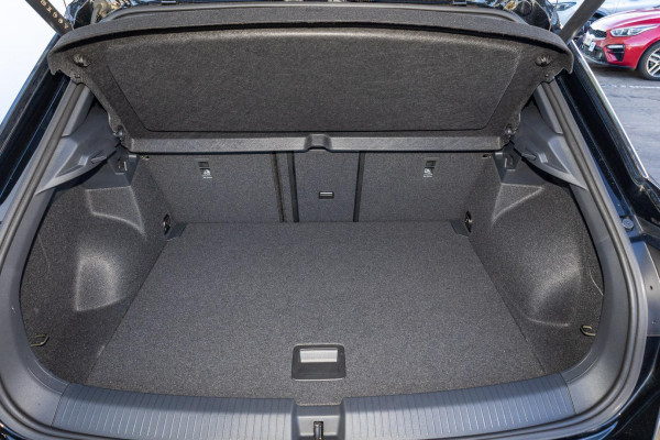 2025 Volkswagen T-Roc D11 140TSI R-Line SUV Image 14