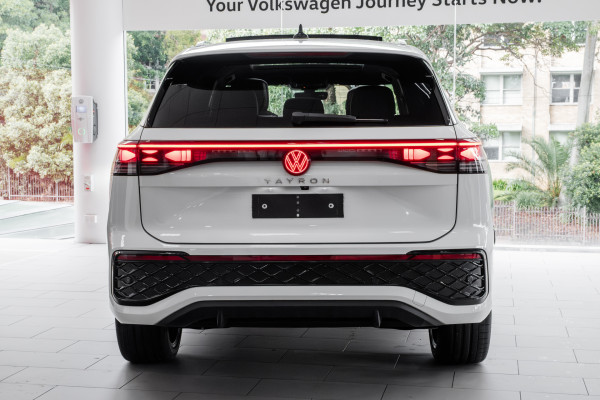 2025 MY26 Volkswagen Tayron R4 195TSI R-Line SUV Image 5