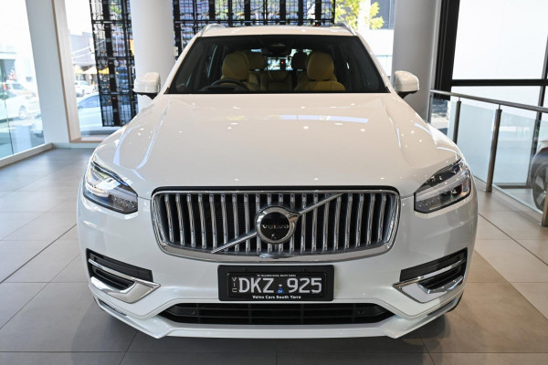 2024 MY25 Volvo XC90  Ultra B6 Bright SUV Image 2