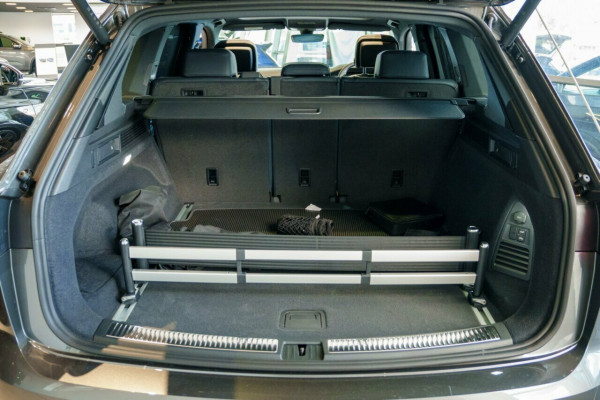 2026 Volkswagen Touareg RC 210TDI Wolfsburg Edition SUV Image 8