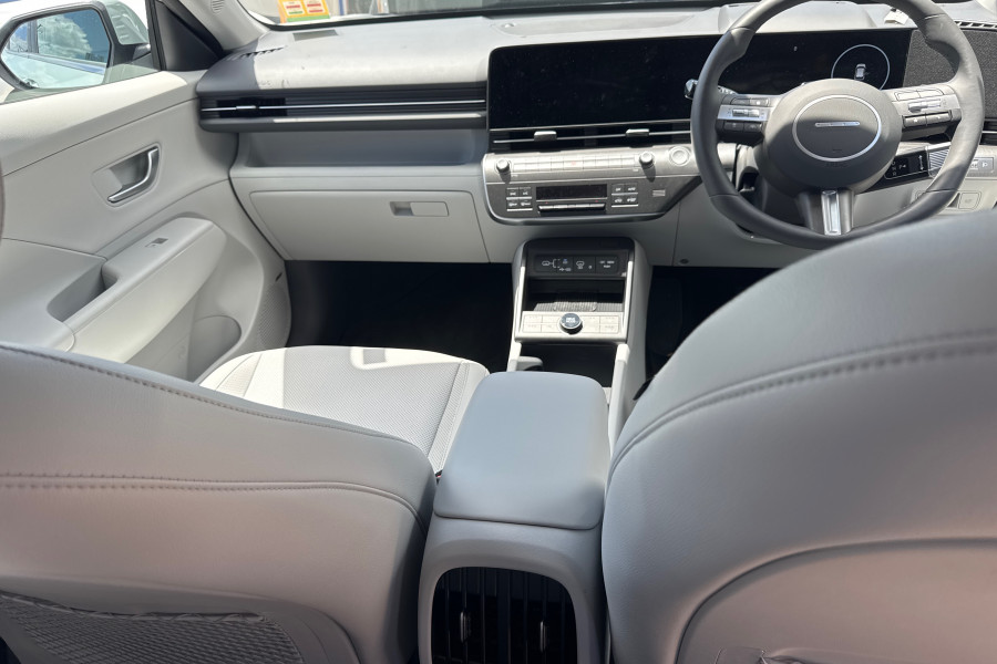 2024 MY25 Hyundai KONA SX2.V2  Electric Premium SUV Image 18