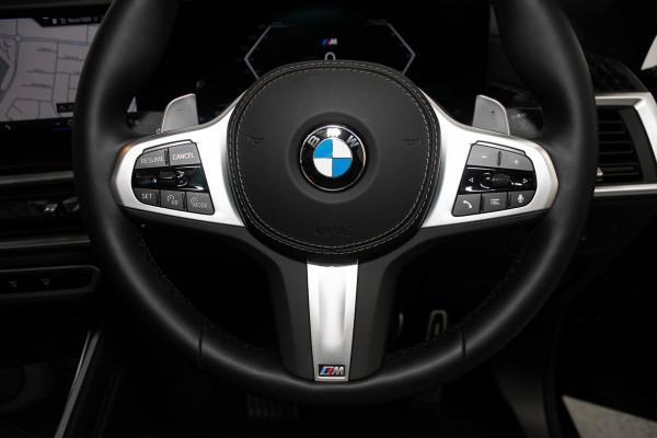 2025 BMW X6 G06 LCI xDrive30d M Sport SUV image 11