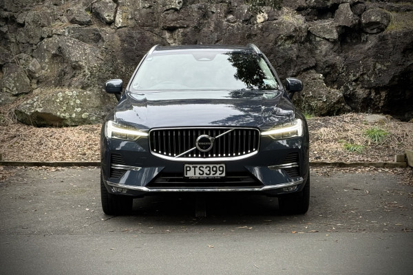 2023 Volvo XC60 UZ Ultimate B5 Bright SUV Image 2