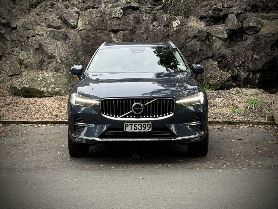 2023 Volvo XC60 UZ Ultimate B5 Bright SUV Image 2