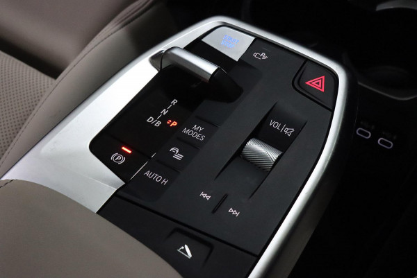 2024 BMW iX1 U11 eDrive20 xLine SUV image 21