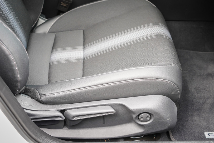 2024 MY25 Honda Civic 11th Gen e:HEV LX Hatch Image 16