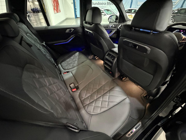 2025 BMW X5 G05 LCI xDrive30d M Sport SUV image 11